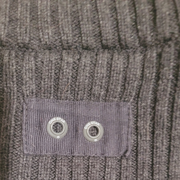 Converse Men's One Star Zip Up Sweater. Dark Gray Long Sleeve - Picture 4 of 6